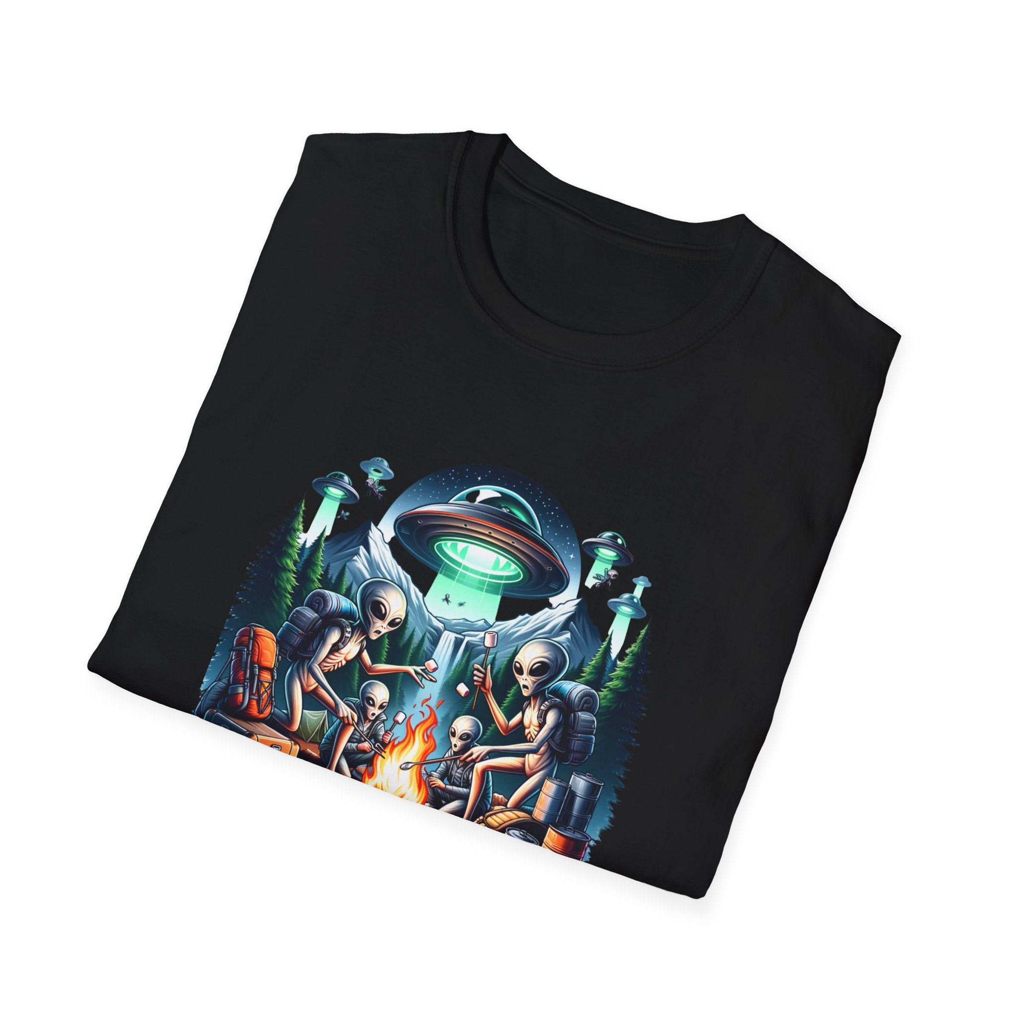 Alien Campfire T-Shirt, Tee for UFO Enthusiasts, Fun Gifts for Halloween and Sci-Fi Lovers, Unisex Tee